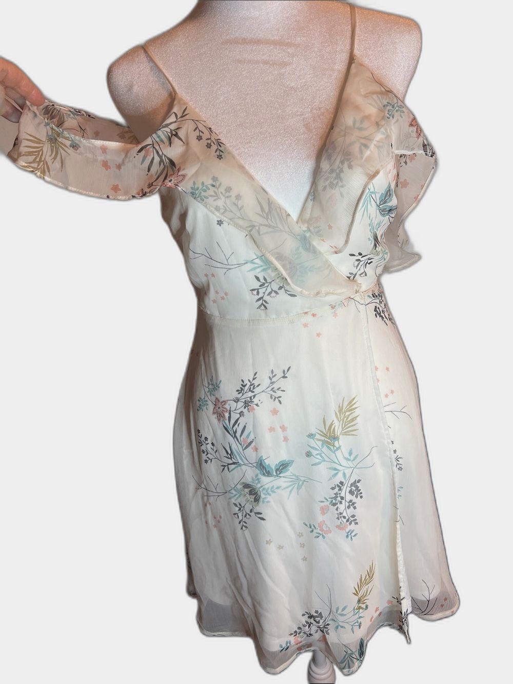 Lush Cream Floral Ruffle Wrap Mini Dress Size S